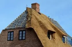 Preise von Dachdeckern vergleichen und sparen